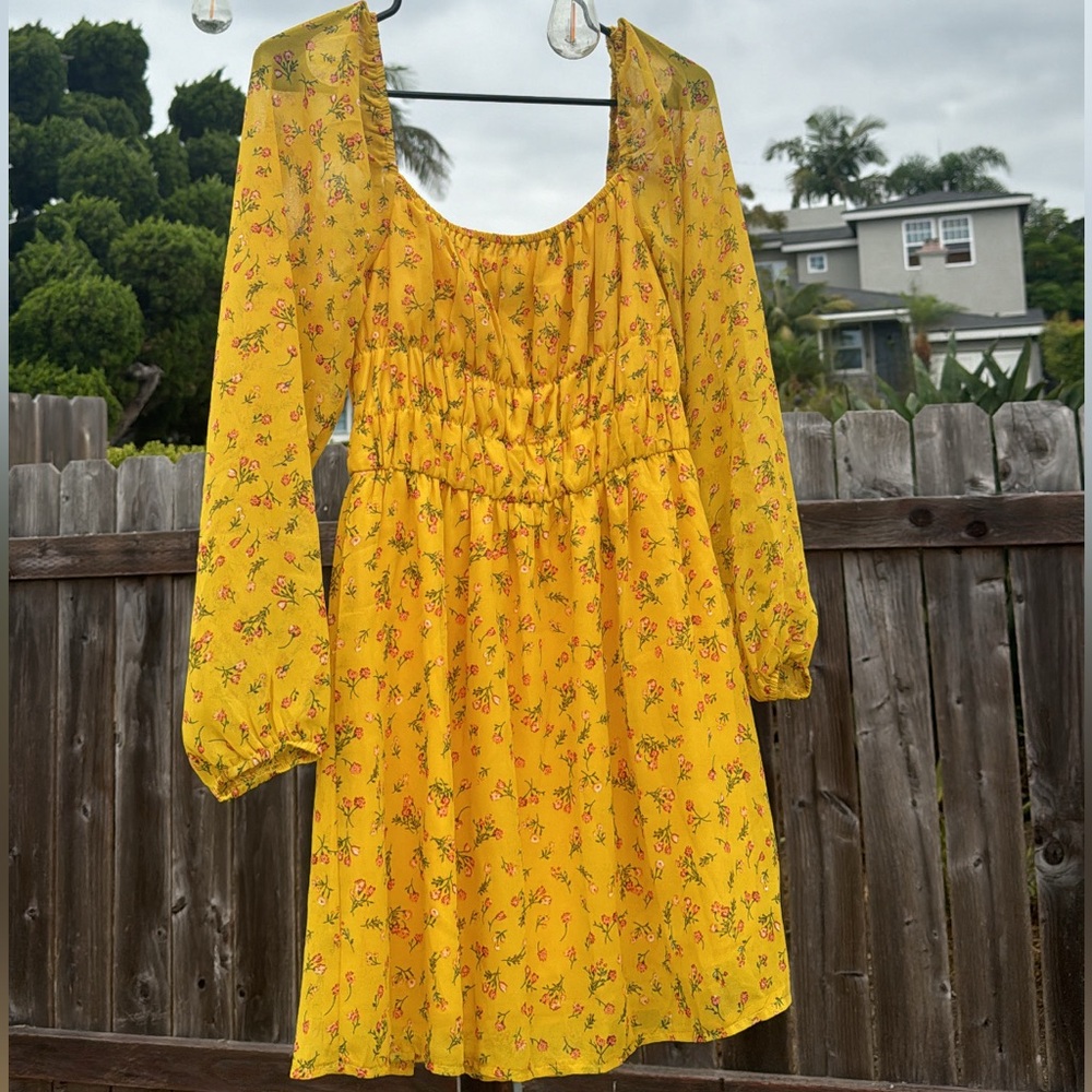 SPRING FLORAL NASTYGAL DRESS